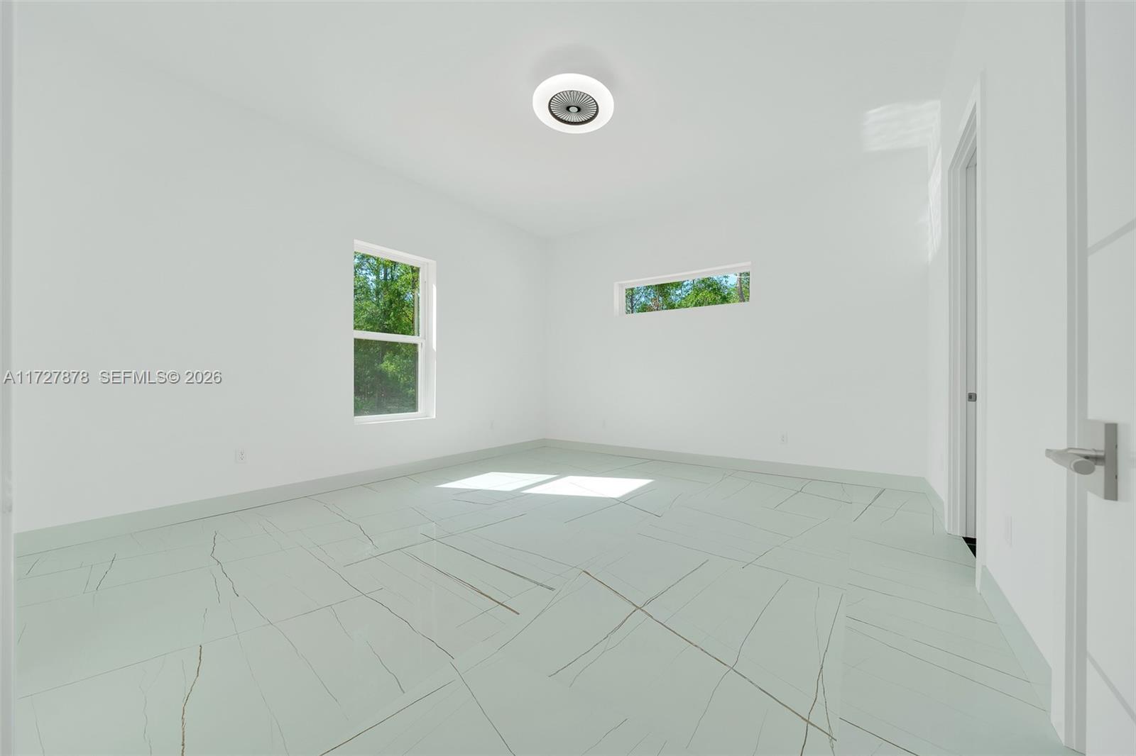 A11727878 Property Photo 20
