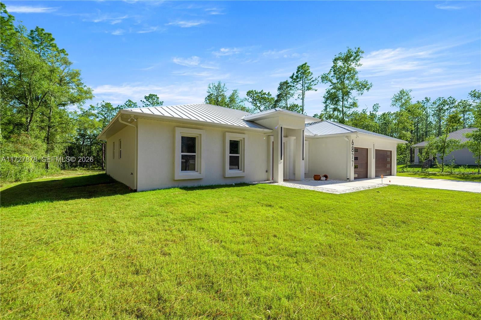A11727878 Property Photo 54