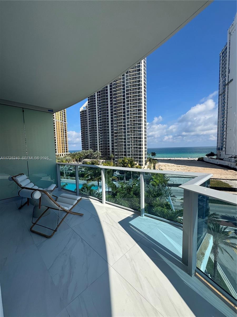 17550 Collins Avenue 601 Property Photo 10