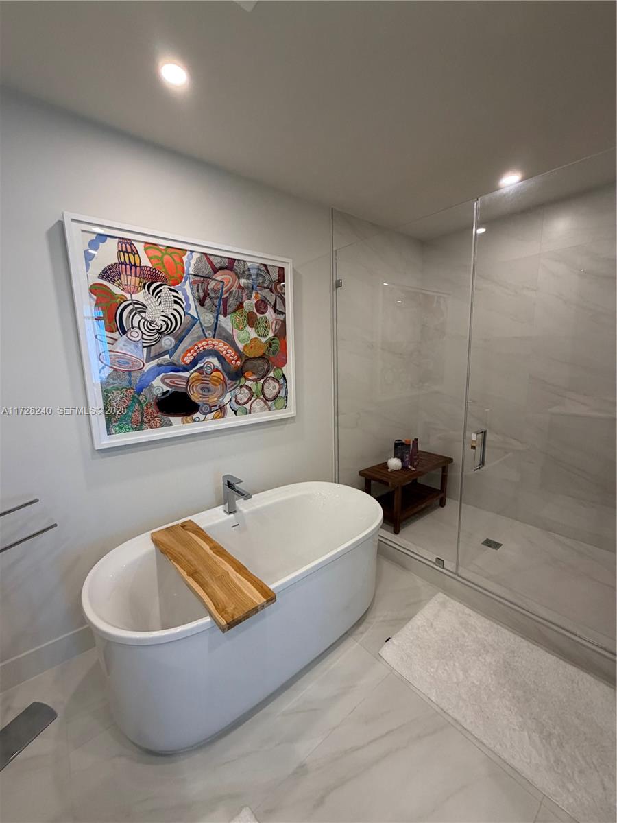 17550 Collins Avenue 601 Property Photo 15