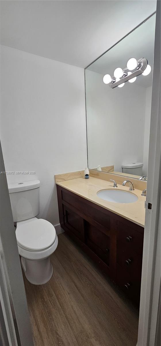 500 Bayview Drive 1117 Property Photo 10