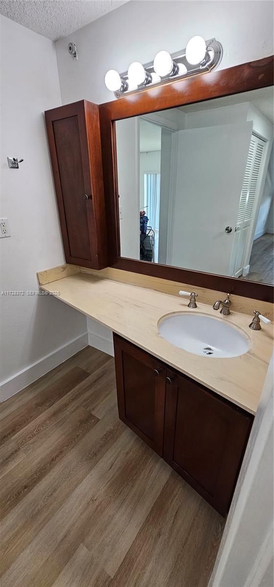 500 Bayview Drive 1117 Property Photo 14