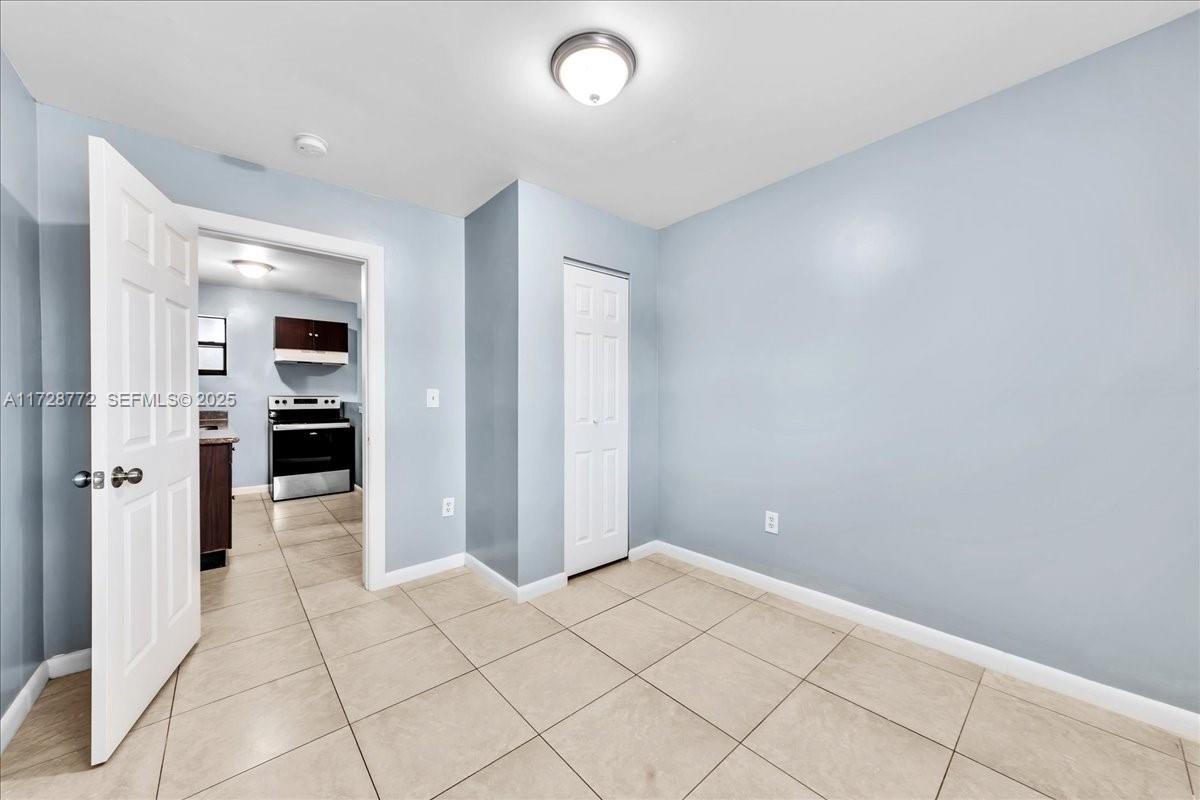 365 Nw 8th Street 211 Property Photo 7