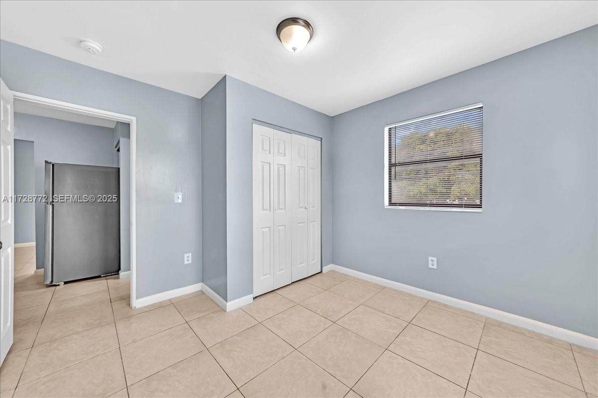 365 Nw 8th Street 211 Property Photo 9