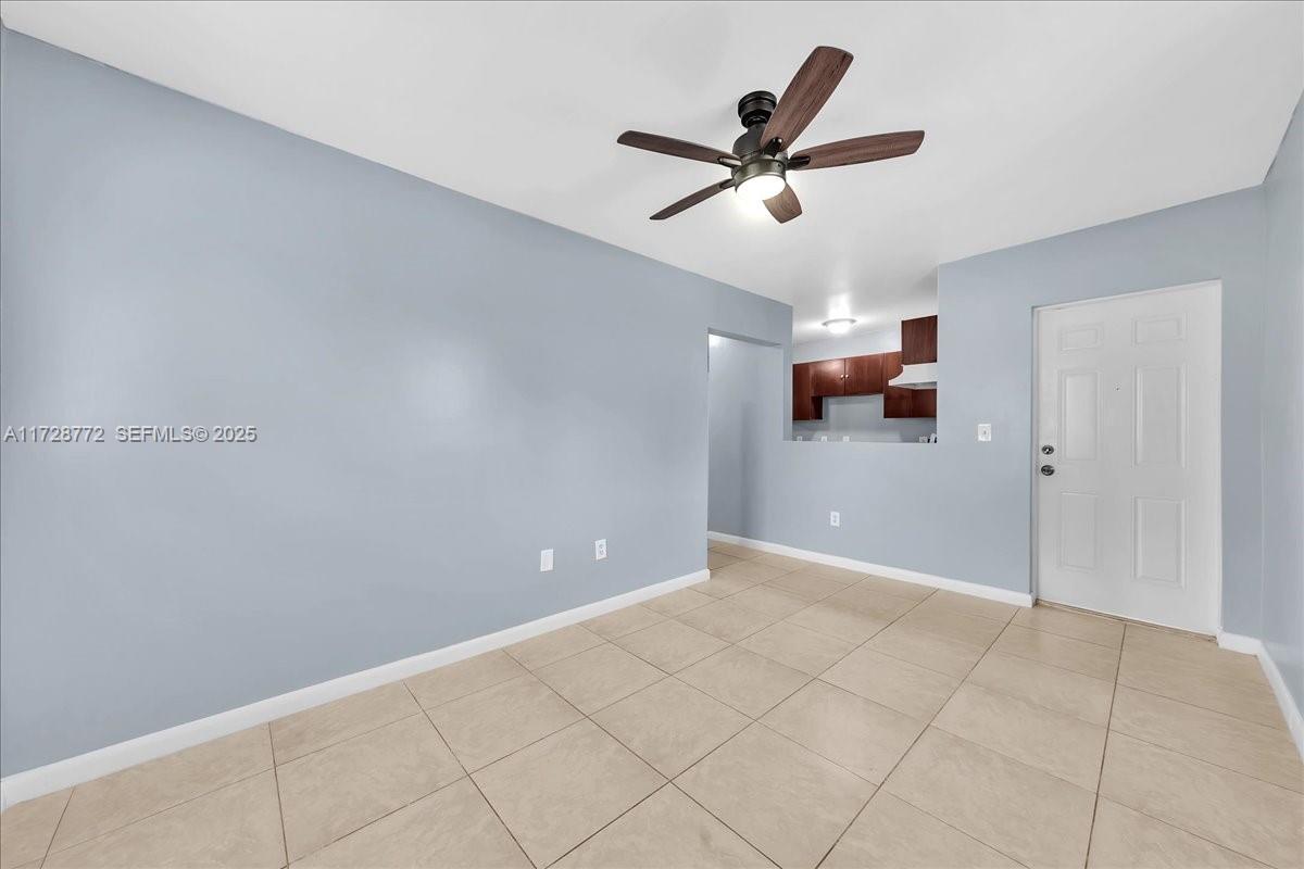 365 Nw 8th Street 211 Property Photo 13