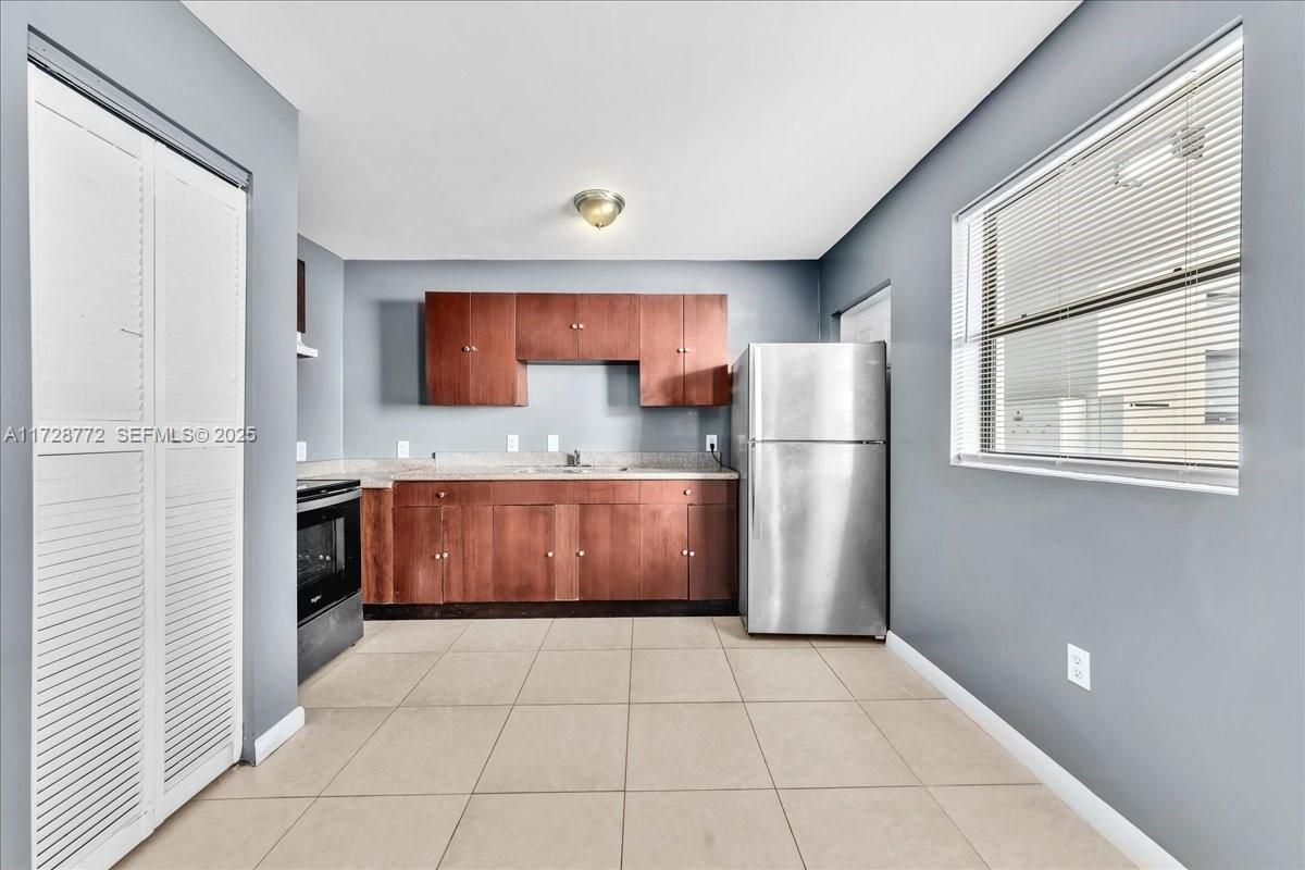 365 Nw 8th Street 211 Property Photo 18