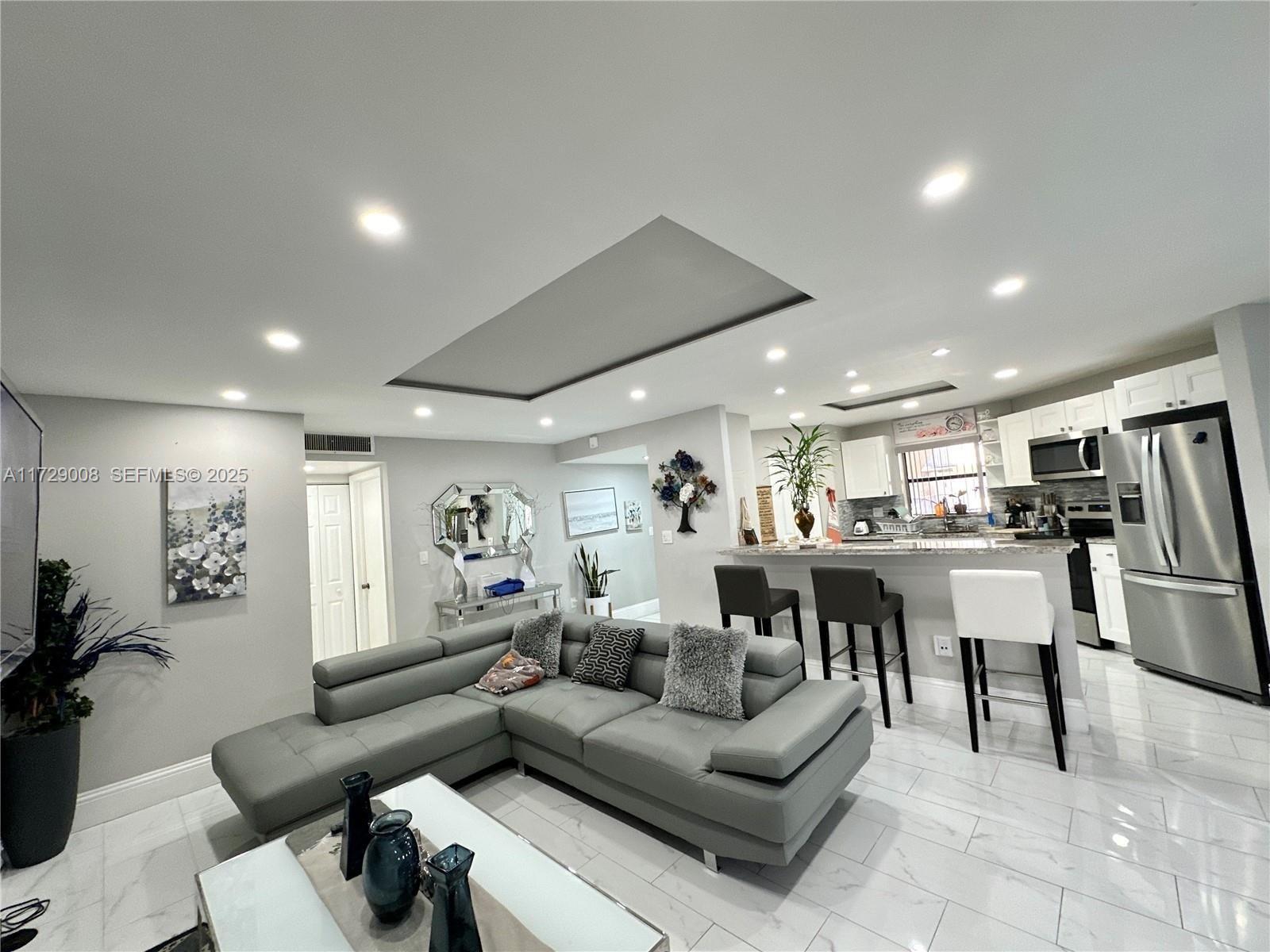 6655 W Broward Boulevard 201