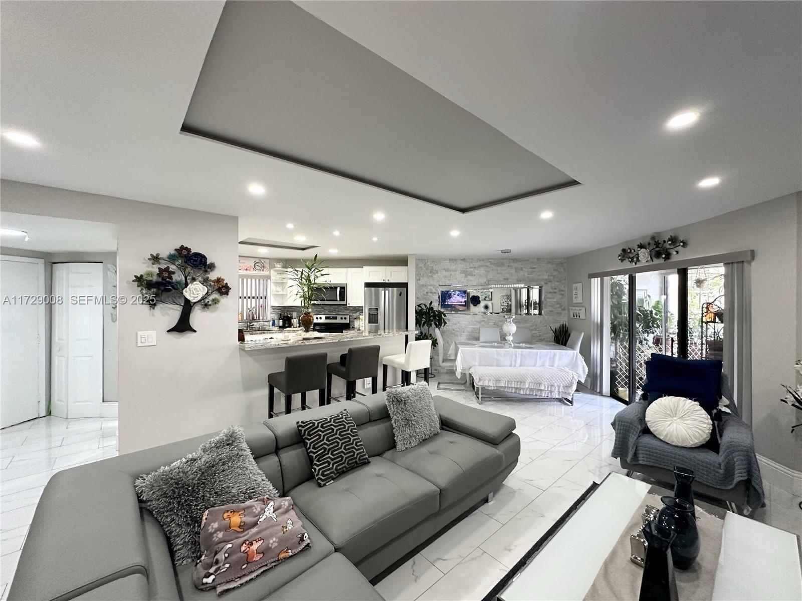 6655 W Broward Boulevard 201 Property Photo 5