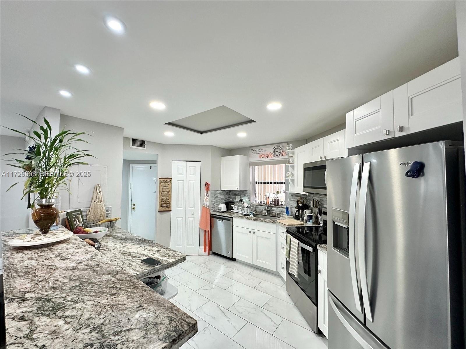 6655 W Broward Boulevard 201 Property Photo 8