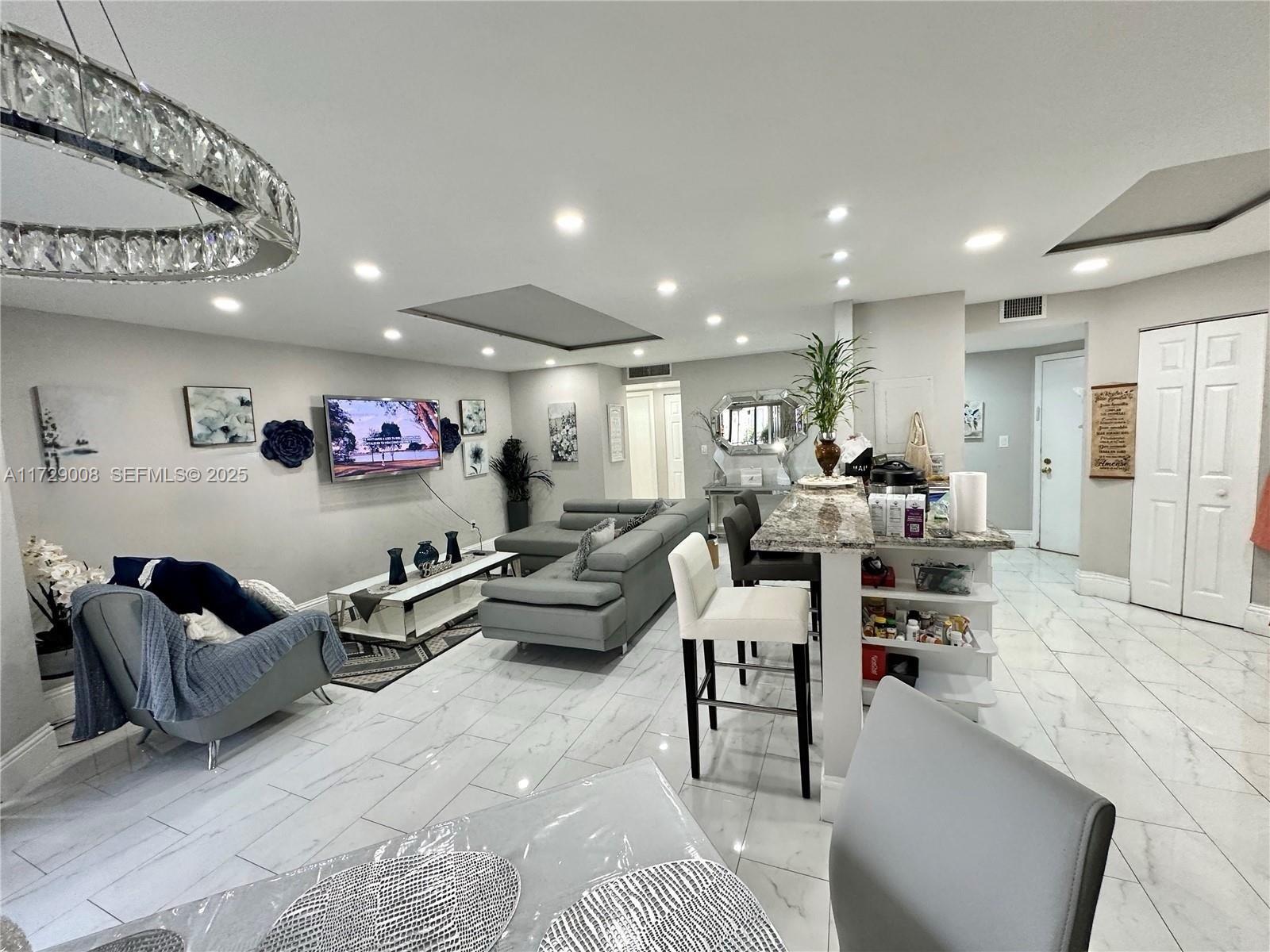 6655 W Broward Boulevard 201 Property Photo 17