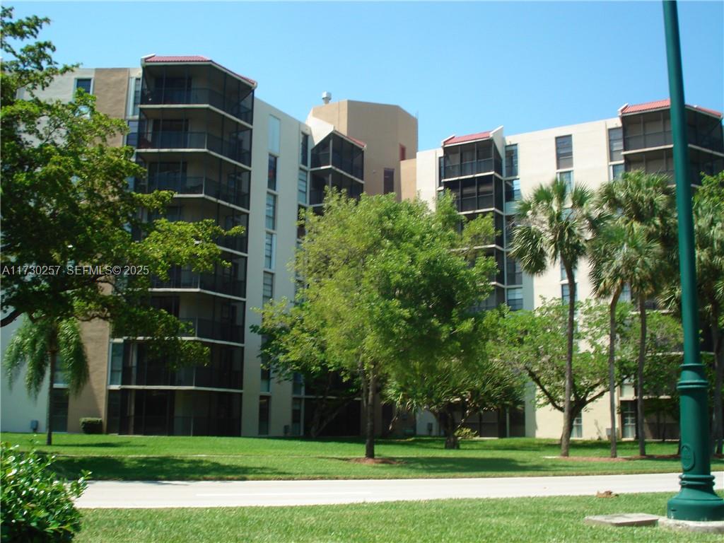 3101 N Country Club Drive 306