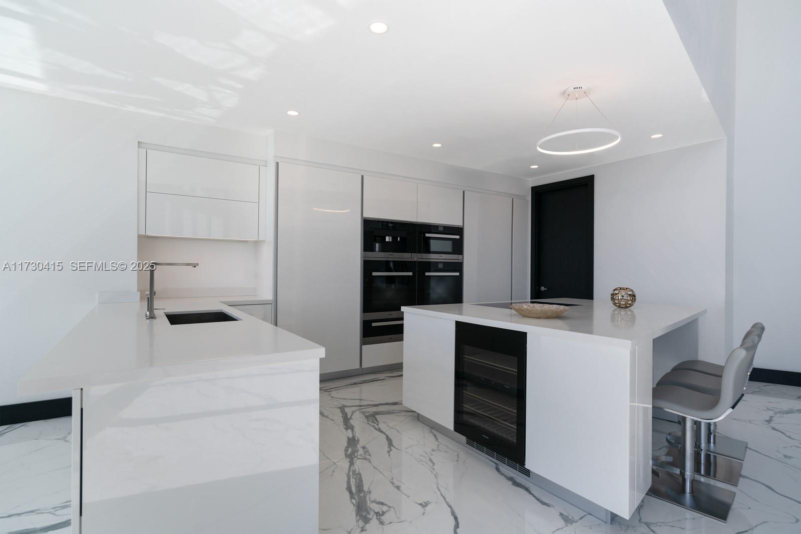 18555 Collins Avenue 4203 Property Photo 15