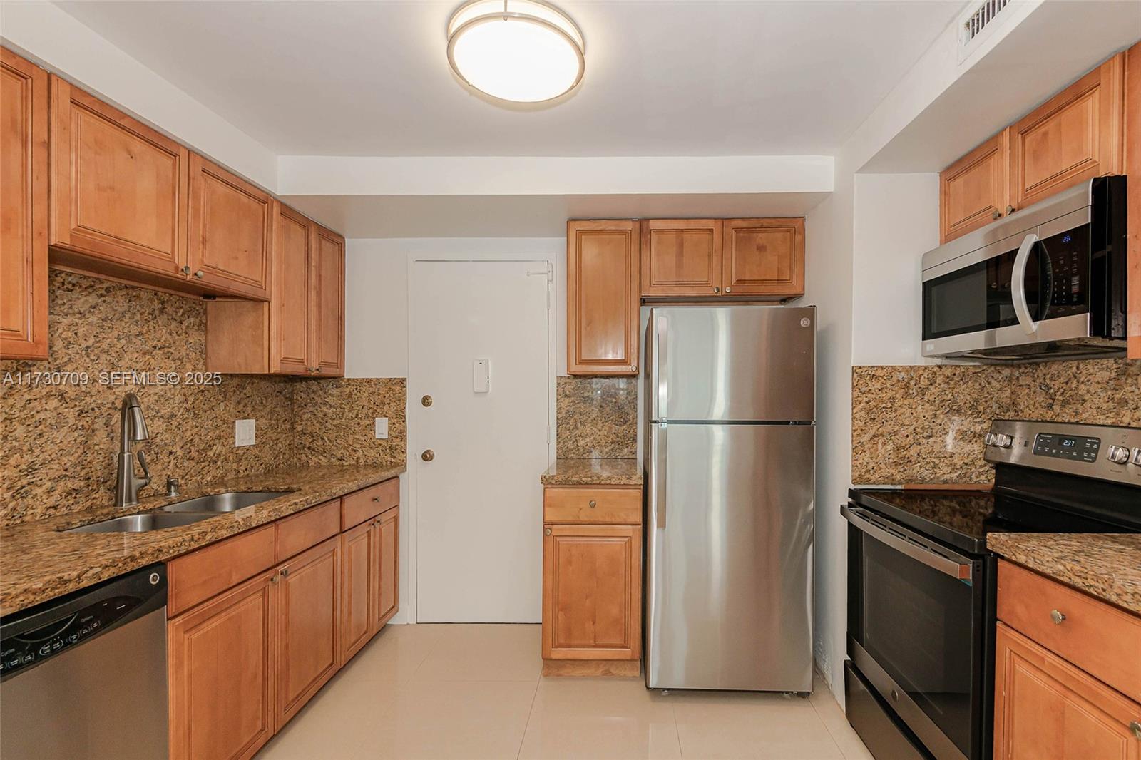 3505 S Ocean Drive 1411 Property Photo 15