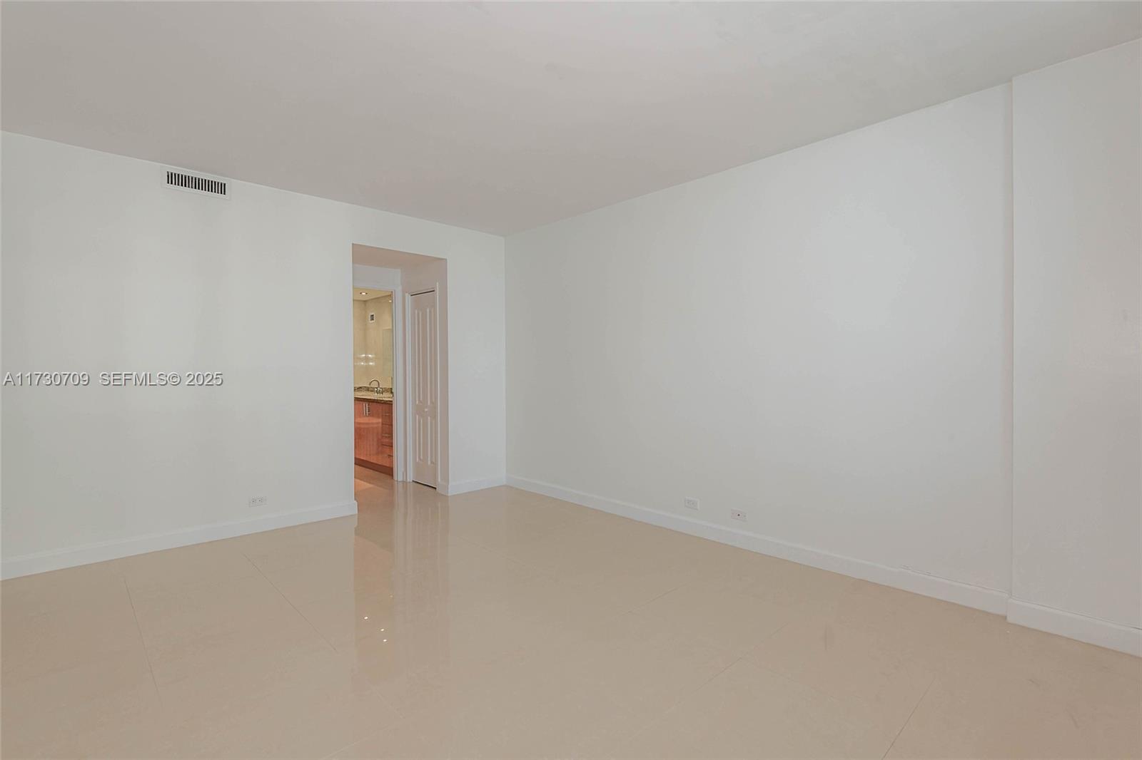3505 S Ocean Drive 1411 Property Photo 22