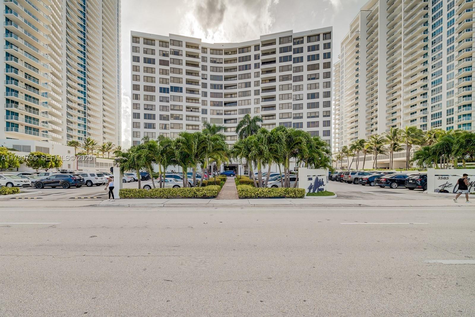 3505 S Ocean Drive 1411 Property Photo 41