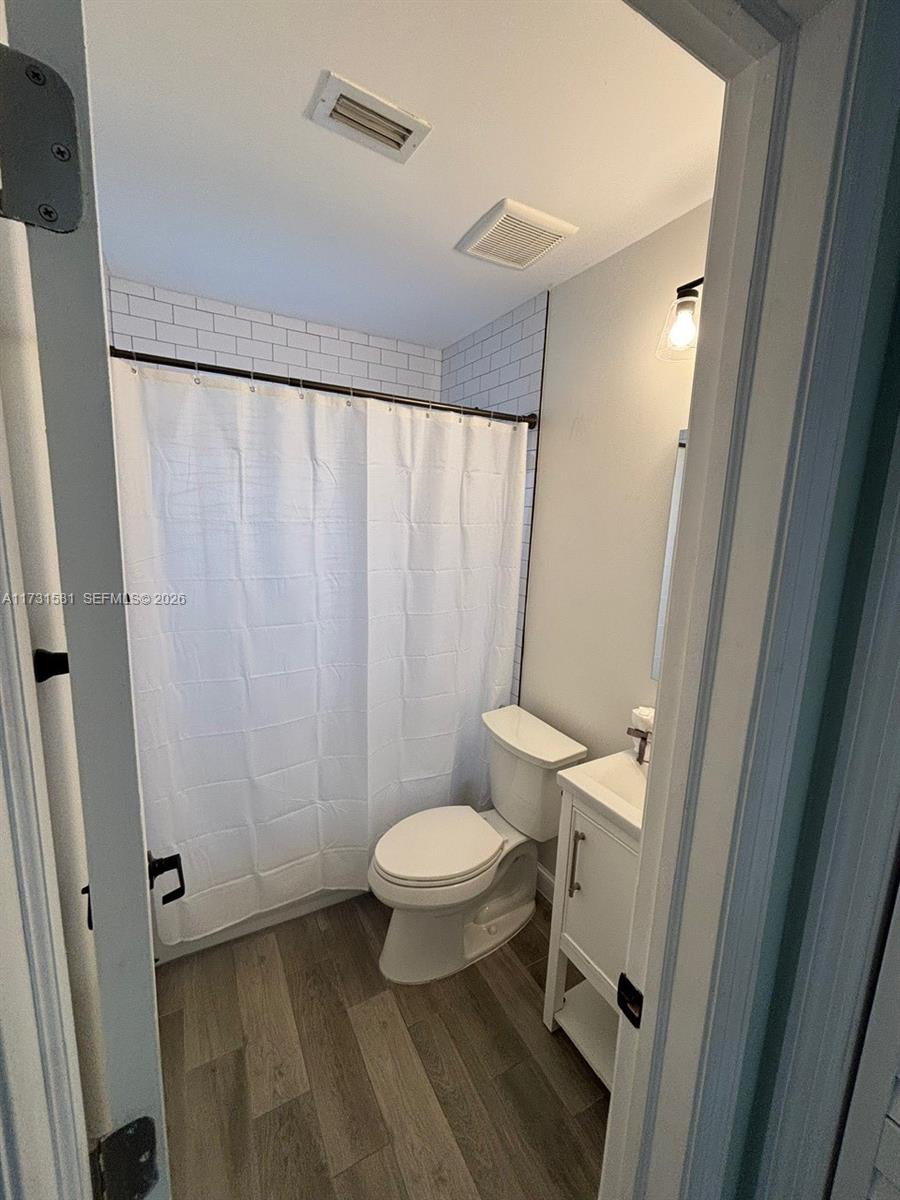 1426 Arthur Street Property Photo 12