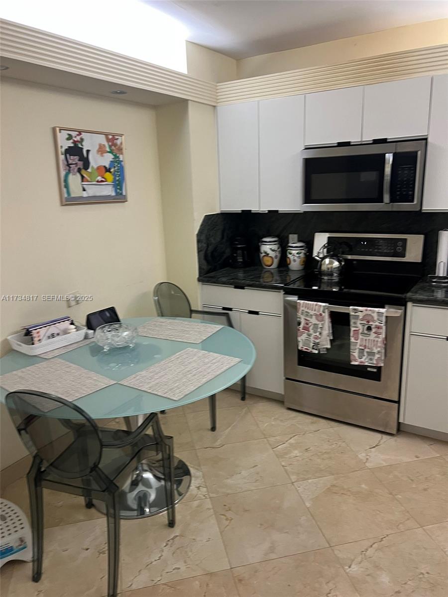9801 Collins Avenue 17j Property Photo 24