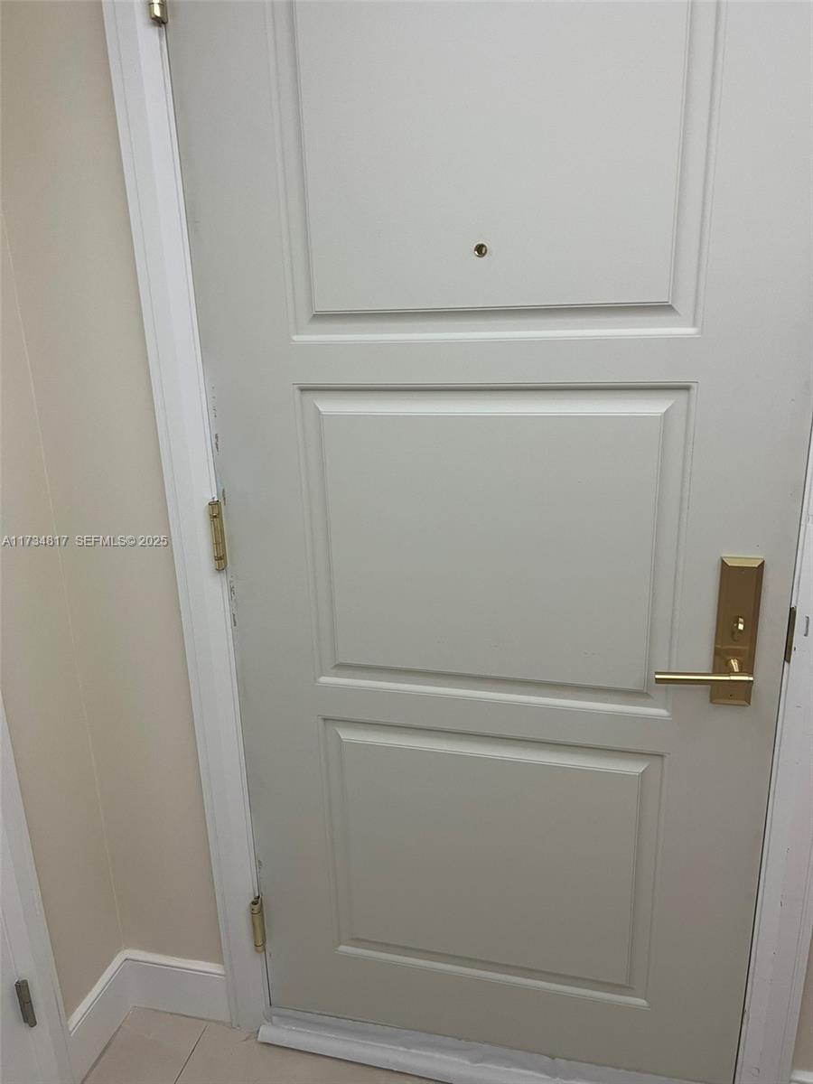 9801 Collins Avenue 17j Property Photo 28