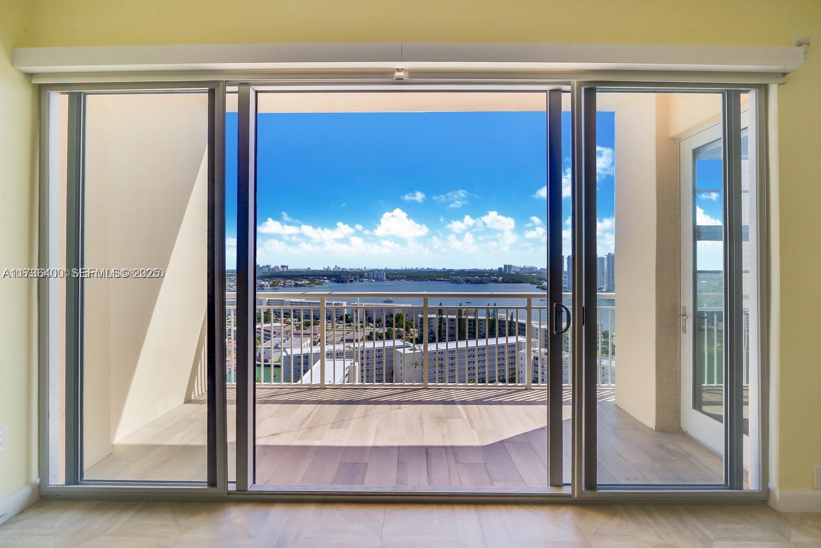 18031 Biscayne Boulevard Ph01 Property Photo 1