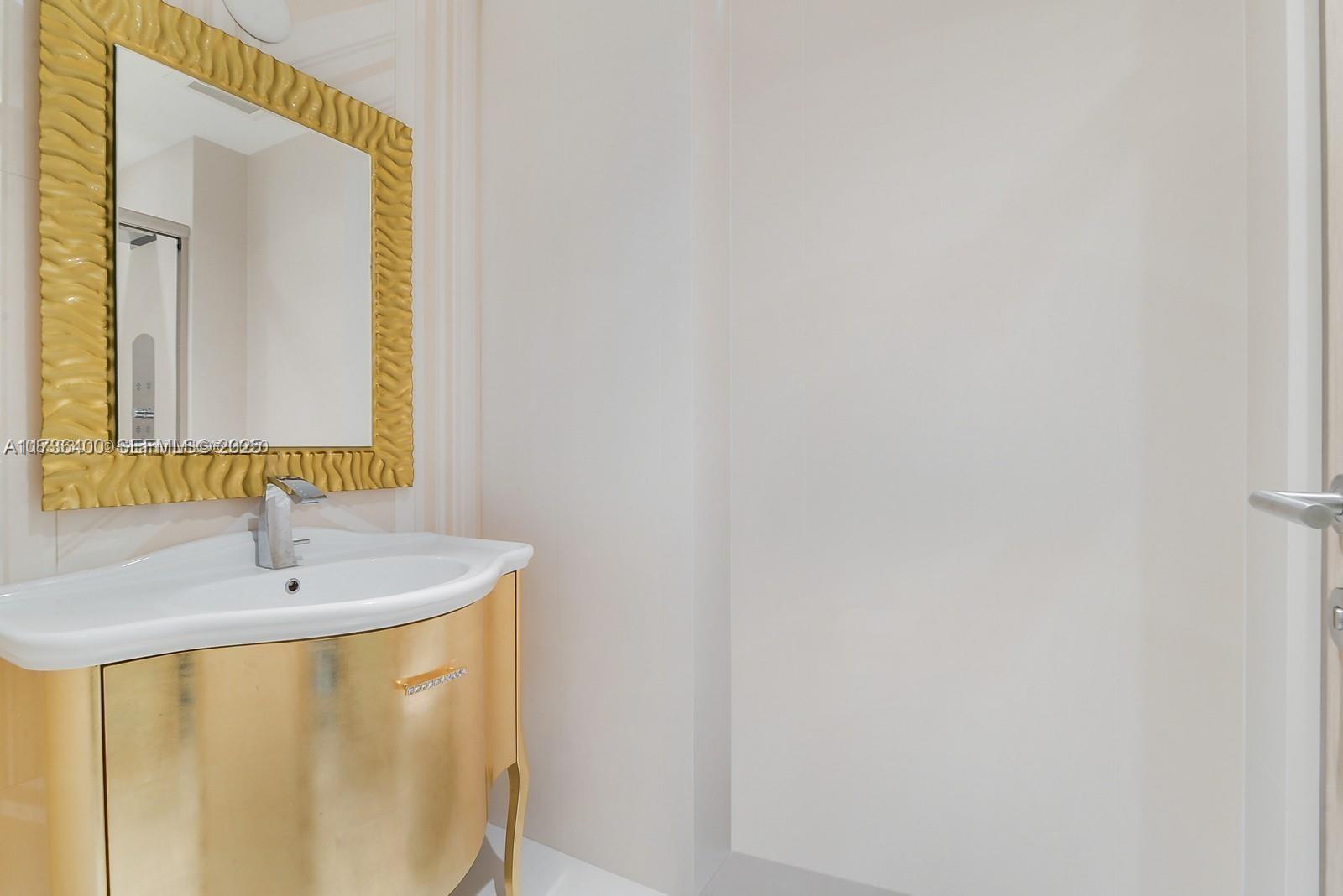 18031 Biscayne Boulevard Ph01 Property Photo 5