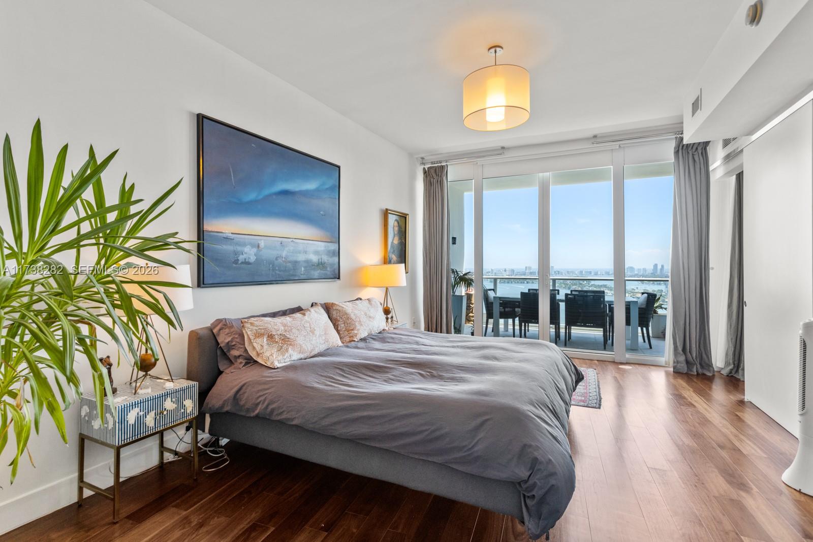 2020 N Bayshore Drive 3307 Property Photo 11
