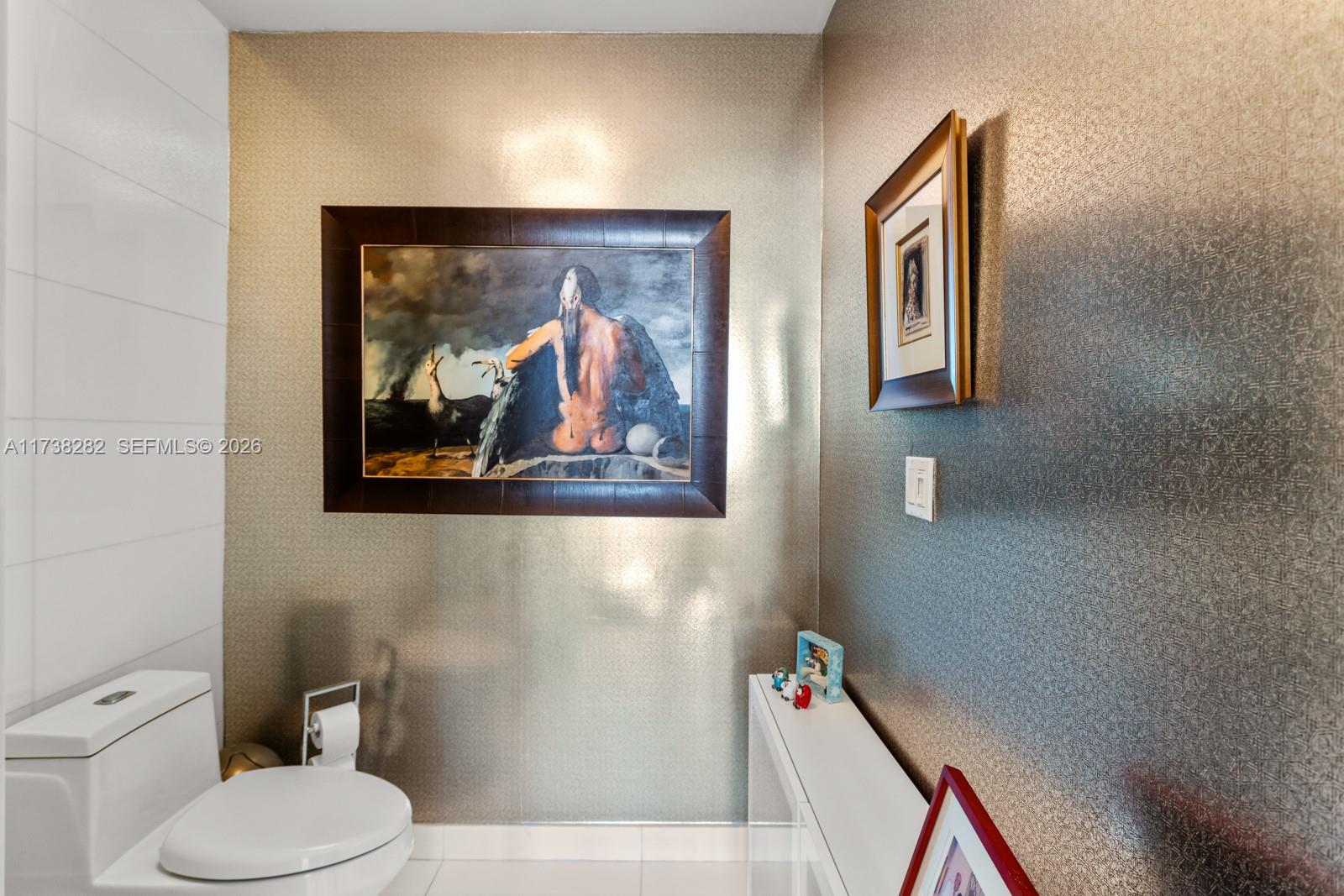 2020 N Bayshore Drive 3307 Property Photo 16
