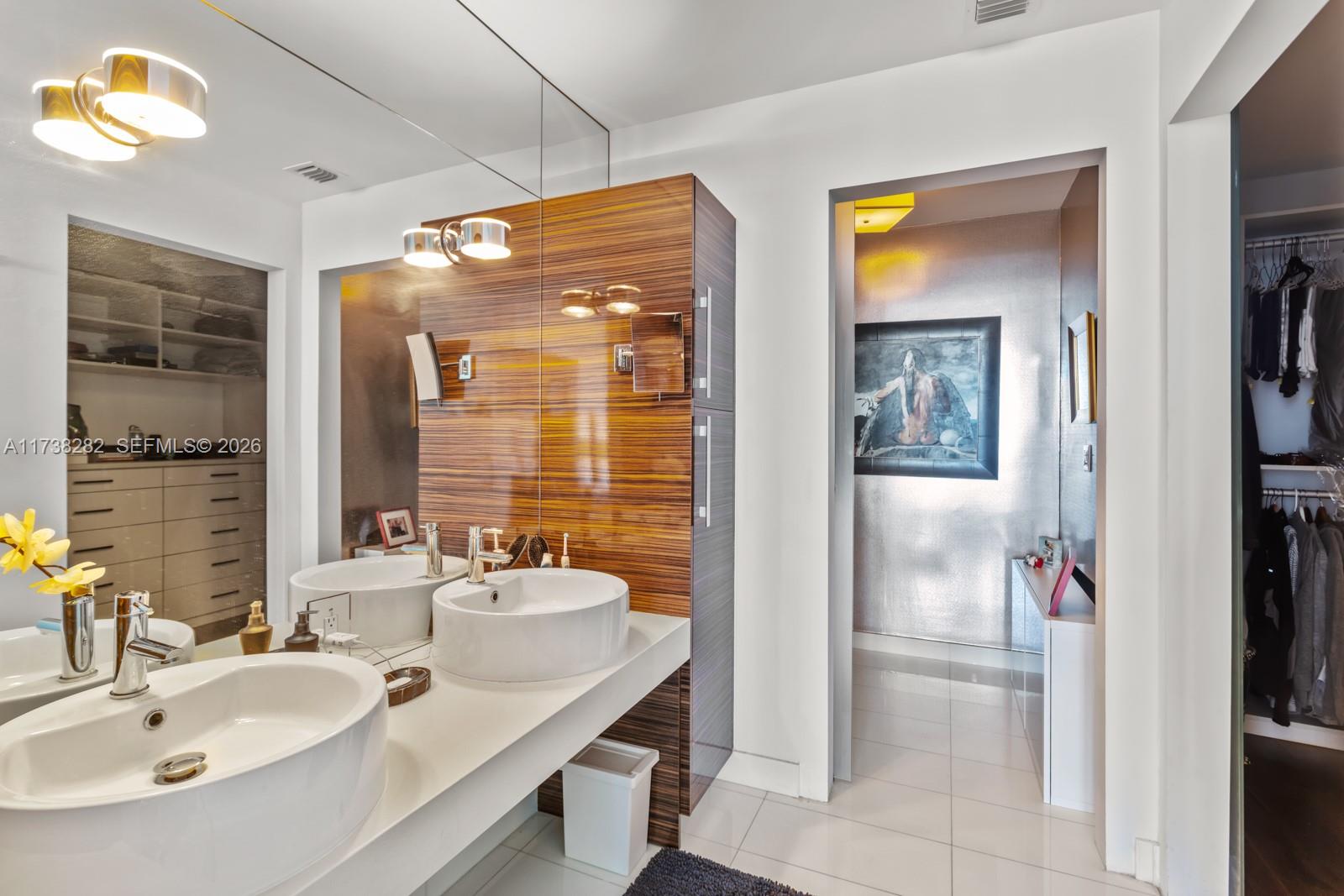 2020 N Bayshore Drive 3307 Property Photo 17