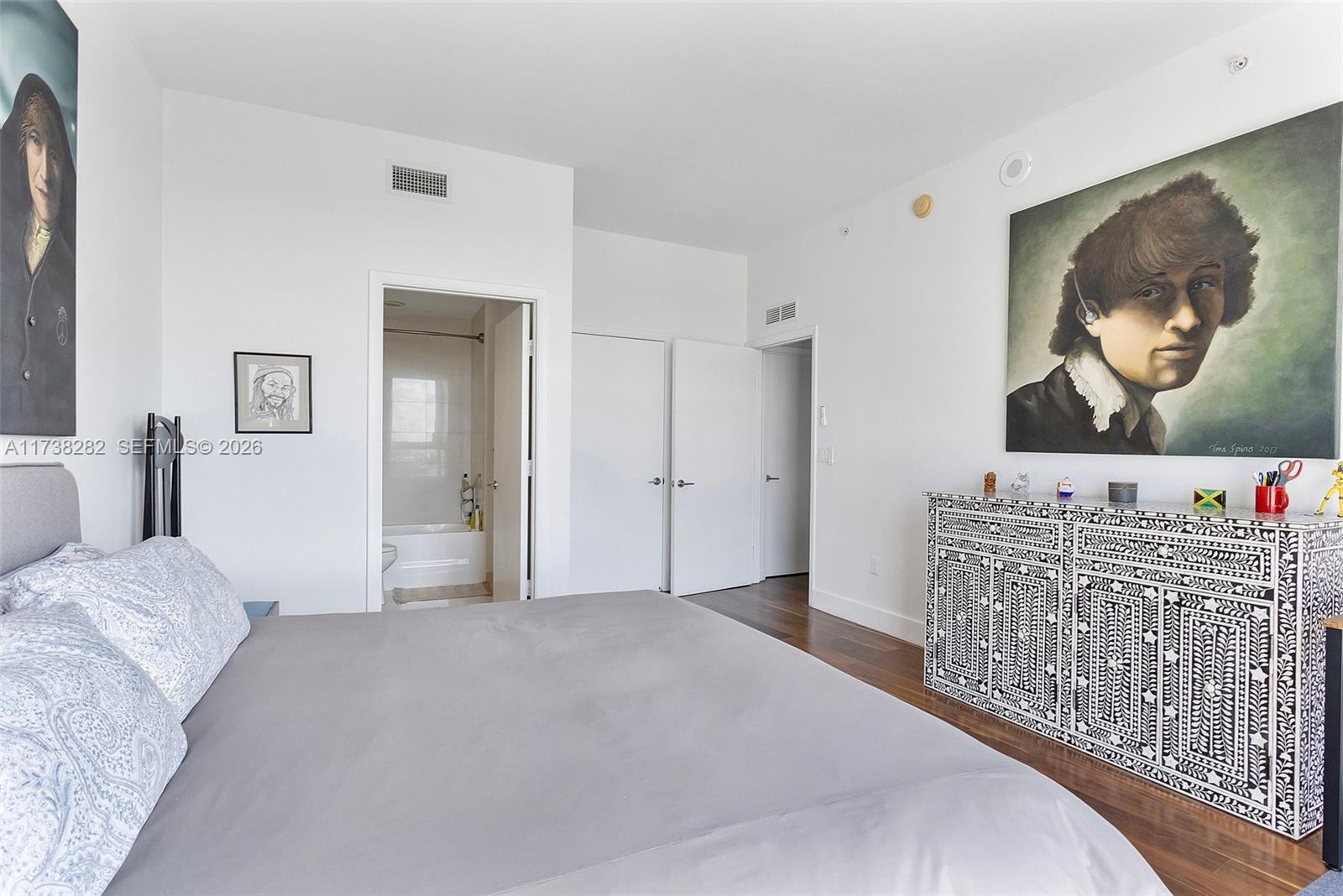 2020 N Bayshore Drive 3307 Property Photo 20