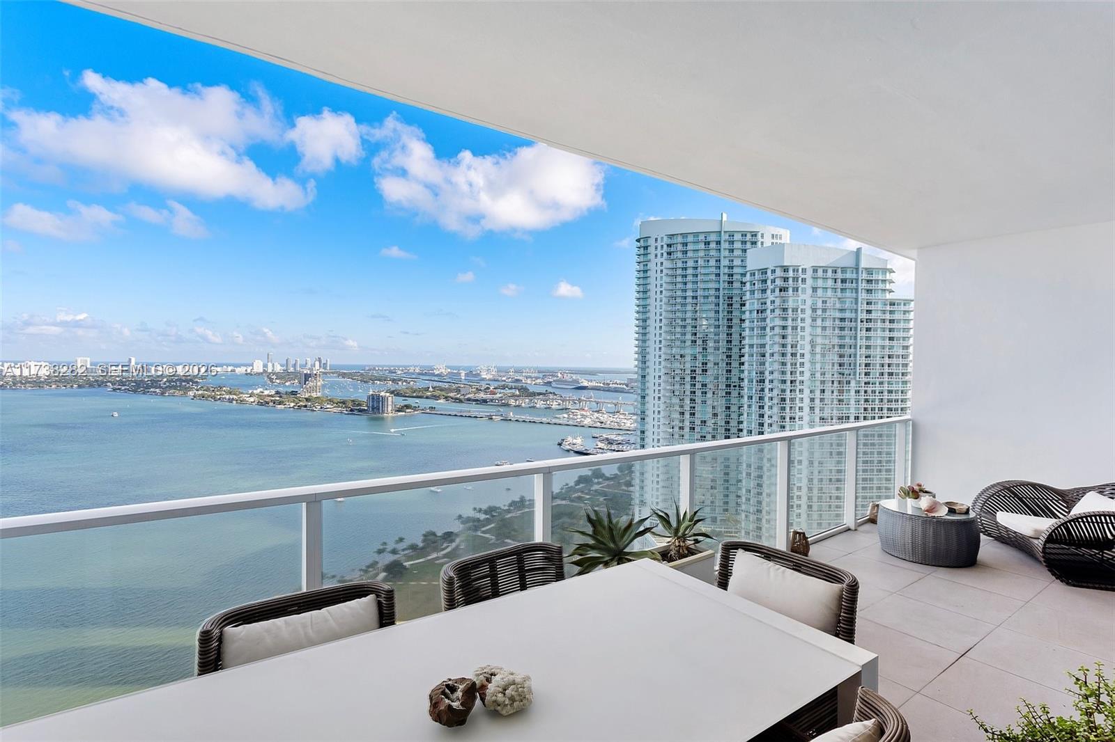 2020 N Bayshore Drive 3307 Property Photo 27