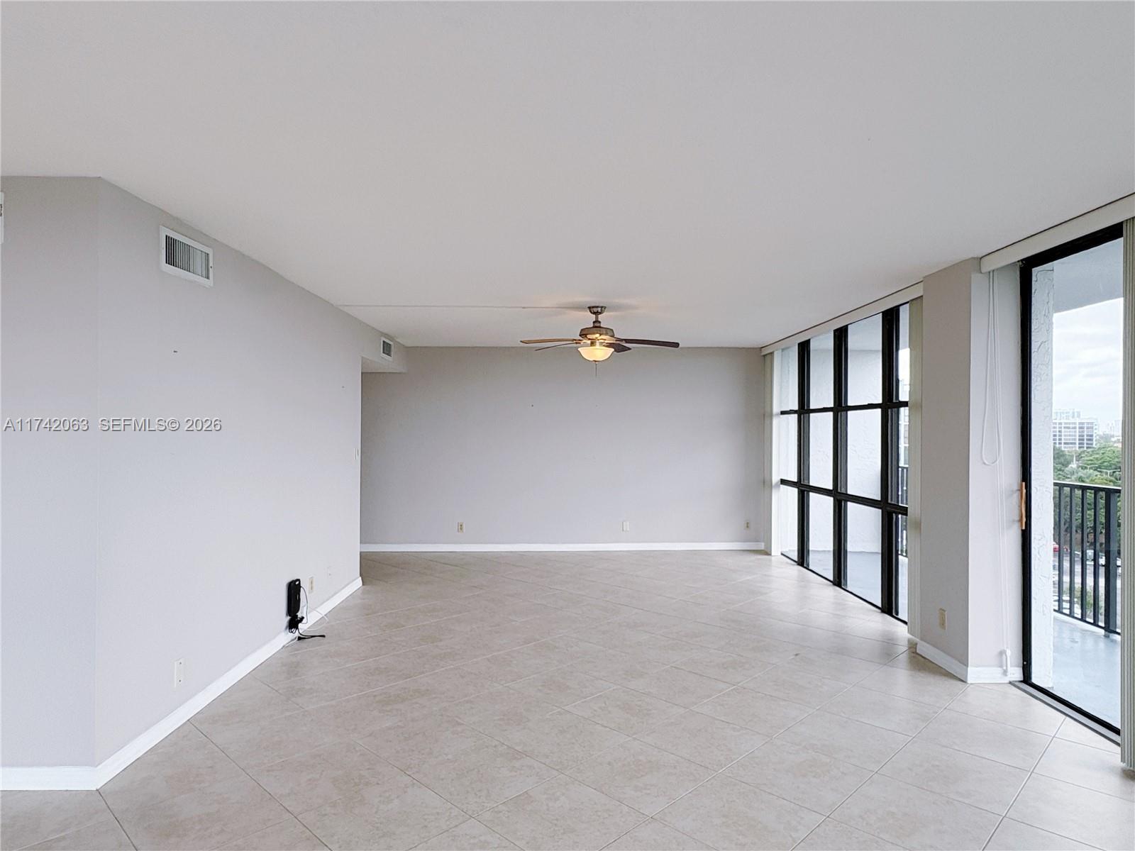 800 Parkview Drive 909 Property Photo 52