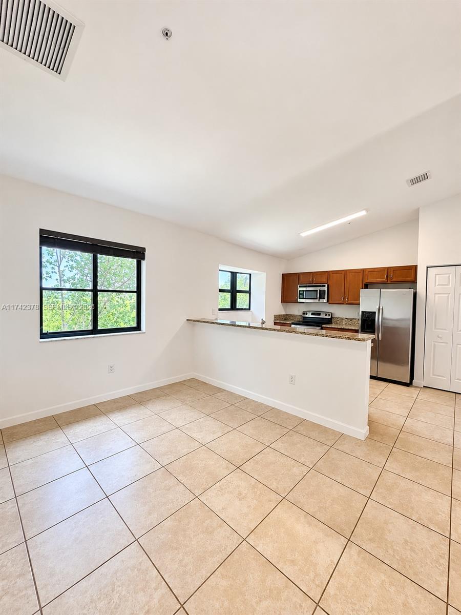 22441 Sw 88th Place 301-5 Property Photo 4