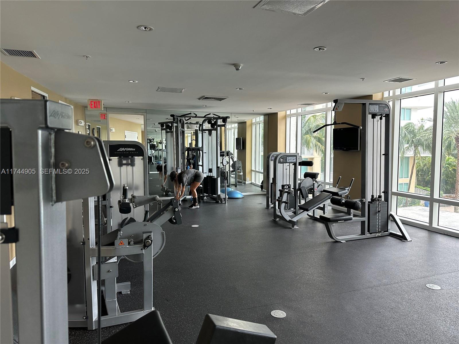 1755 E Hallandale Beach Boulevard Mez7e Property Photo 13