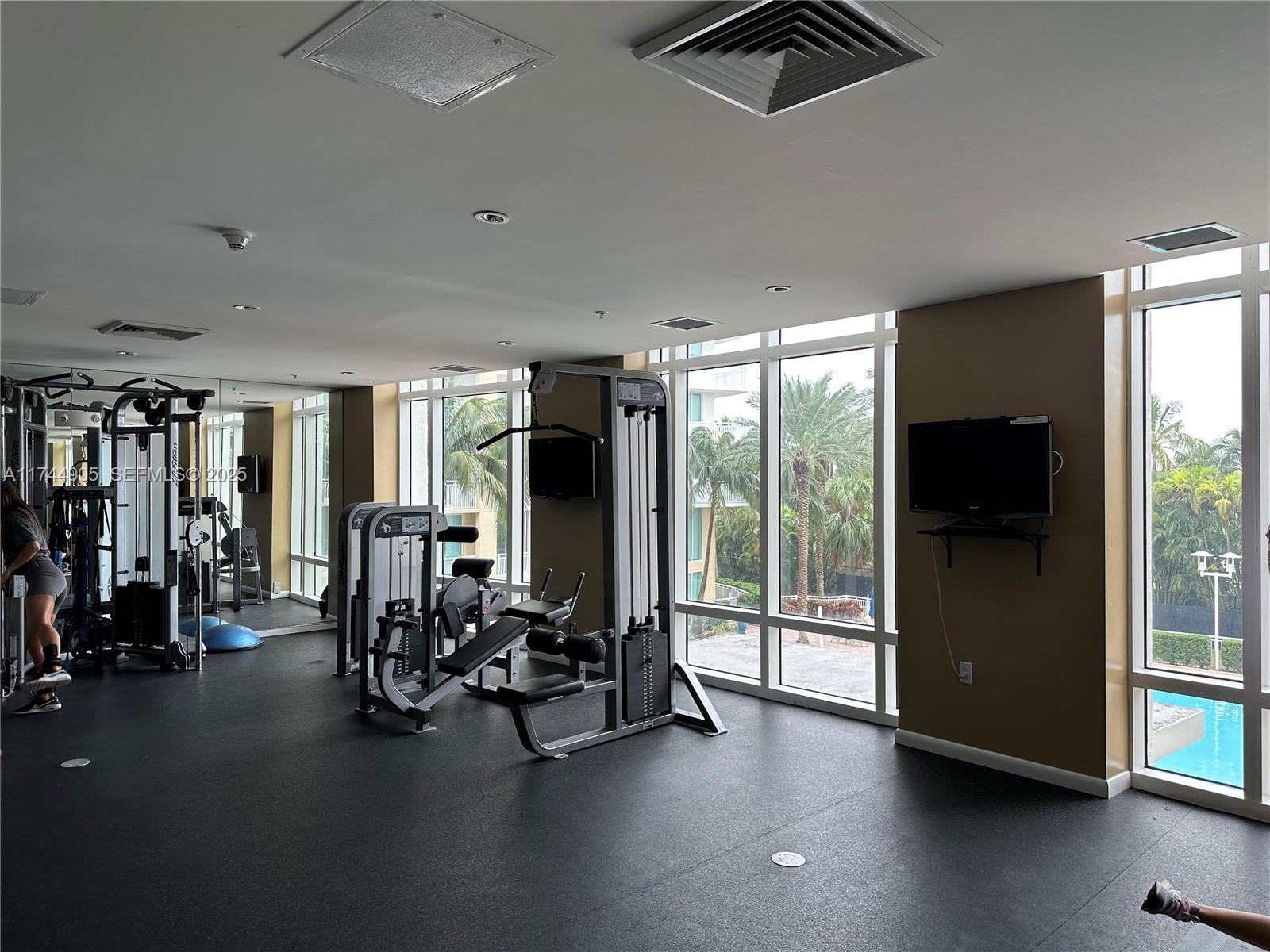 1755 E Hallandale Beach Boulevard Mez7e Property Photo 14
