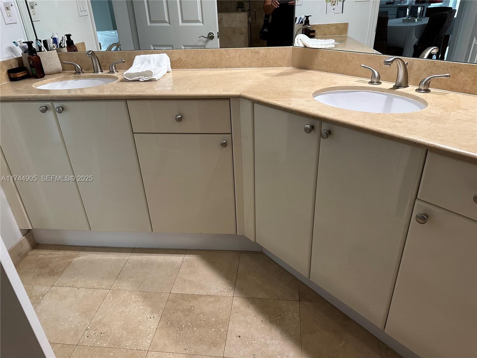 1755 E Hallandale Beach Boulevard Mez7e Property Photo 24