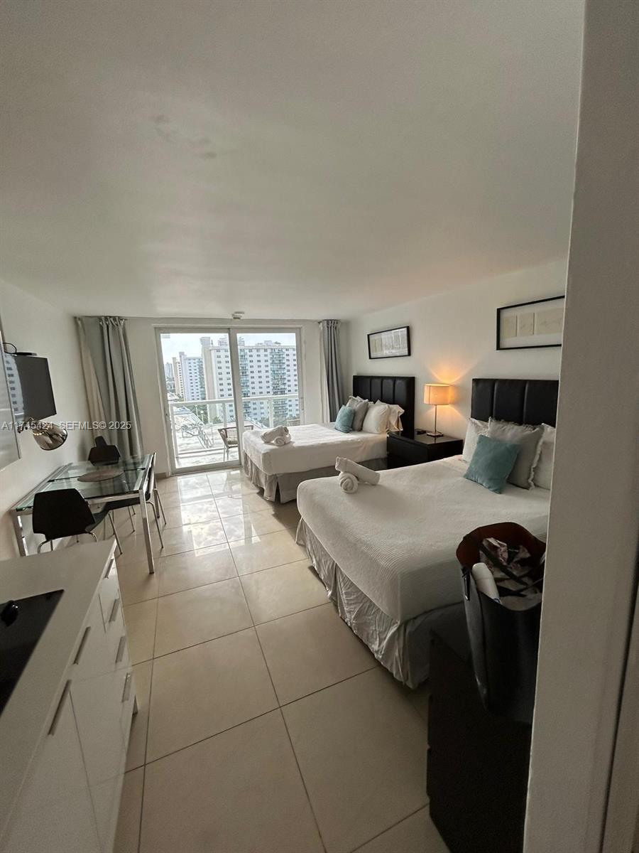 19201 Collins Avenue 1139 Property Photo 9