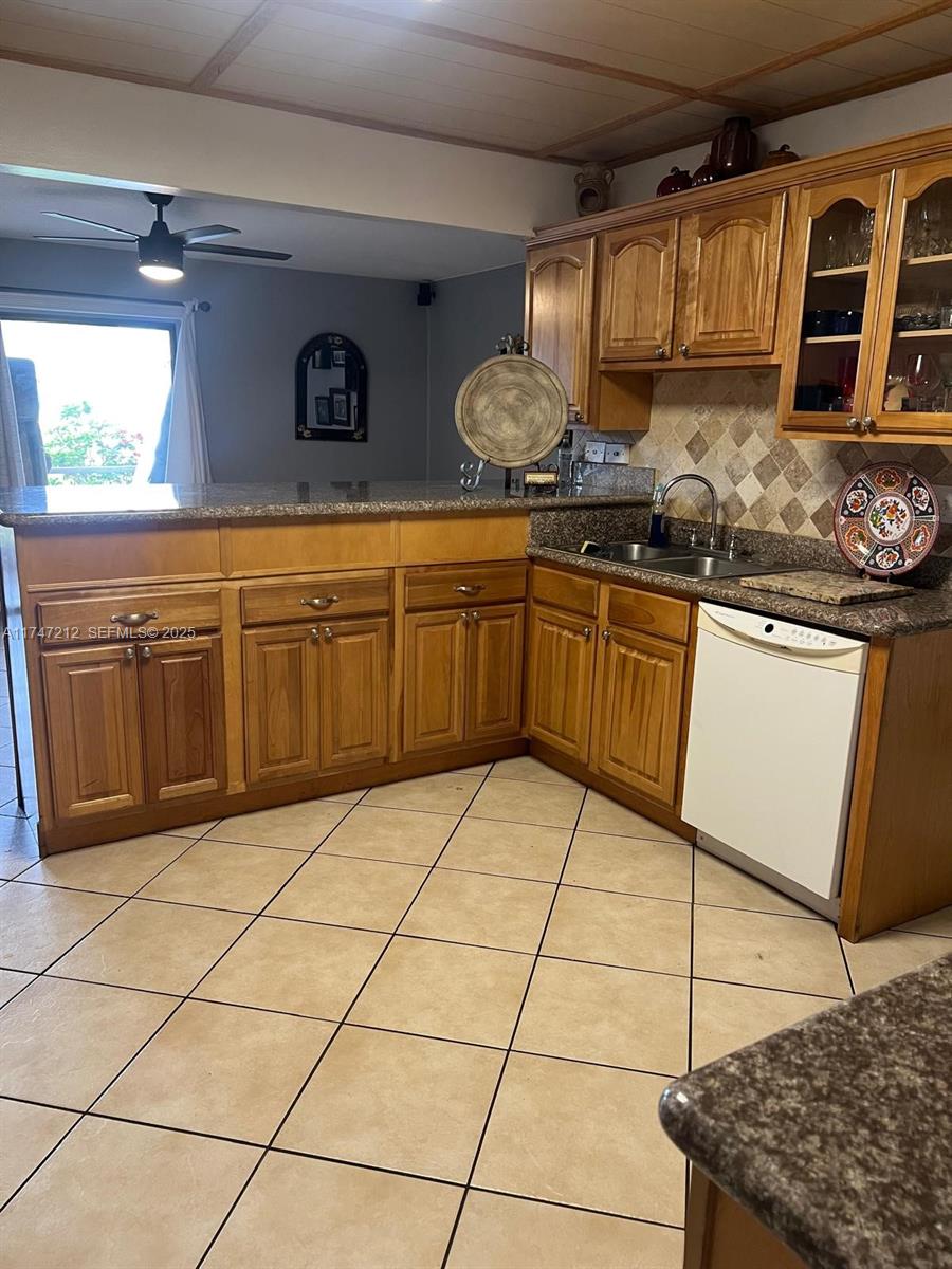 3057 Coral Springs Drive 102 Property Photo 5
