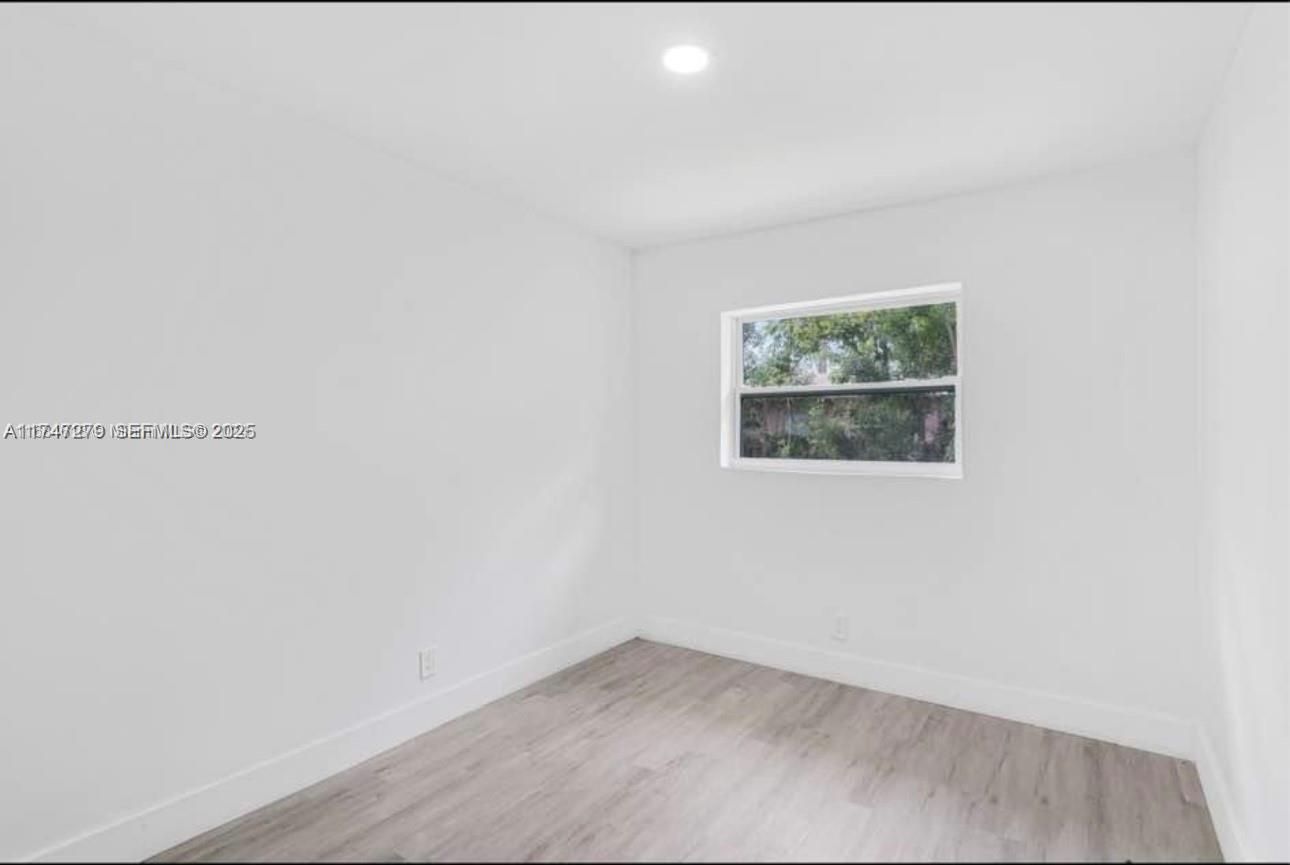 1539 Nw 8th Avenue Property Photo 16