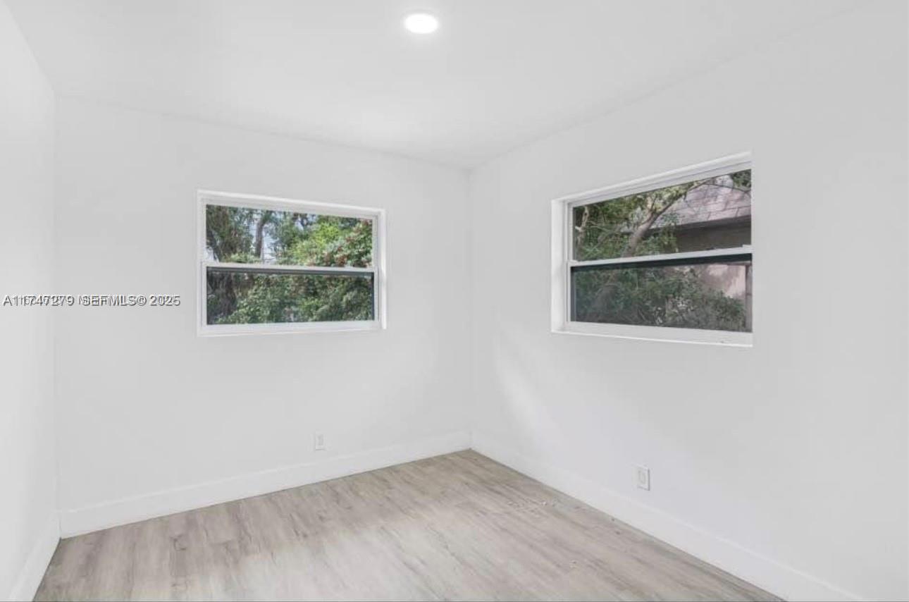 1539 Nw 8th Avenue Property Photo 17
