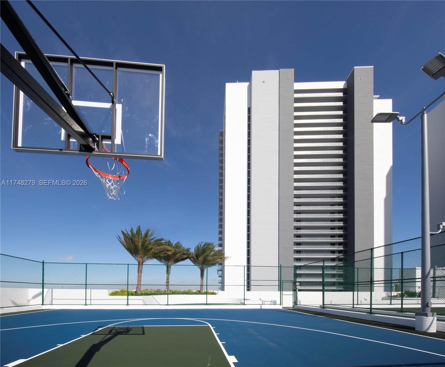 16385 Biscayne Boulevard 1221 Property Photo 5
