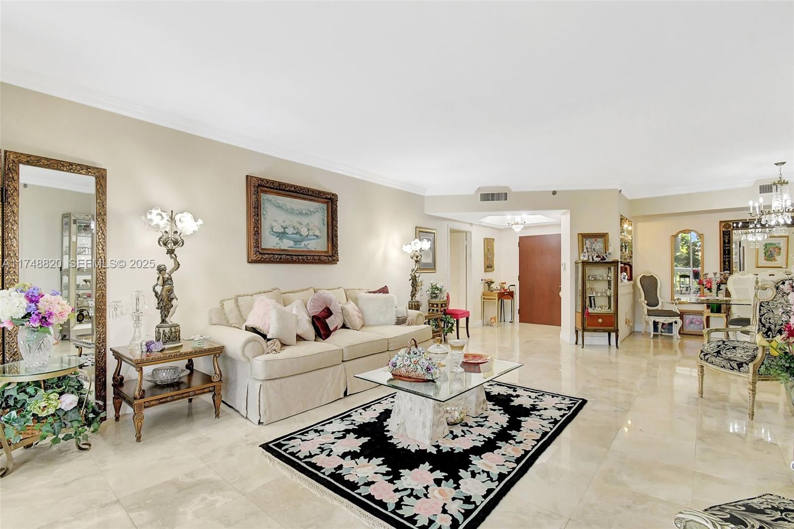 2000 Island Boulevard 410 Property Photo 8