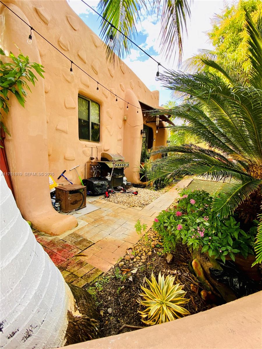 200 Azure Way Property Photo 20