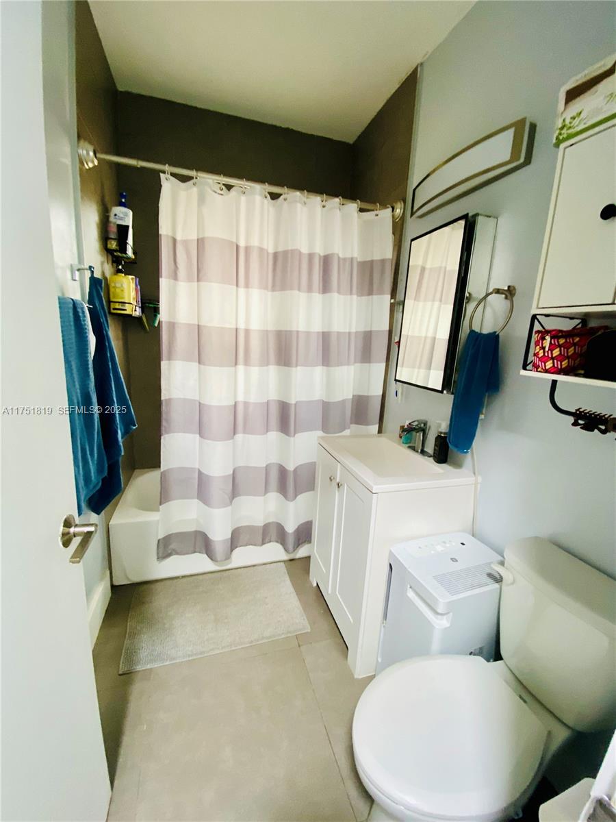 200 Azure Way Property Photo 42