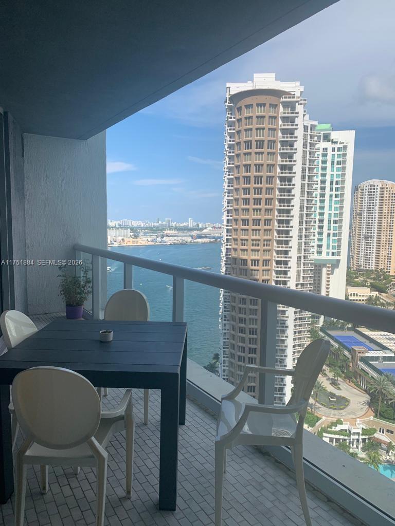 465 Brickell Avenue 2405 Property Photo 9