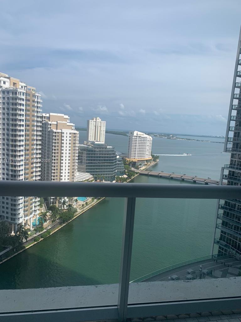 465 Brickell Avenue 2405 Property Photo 10