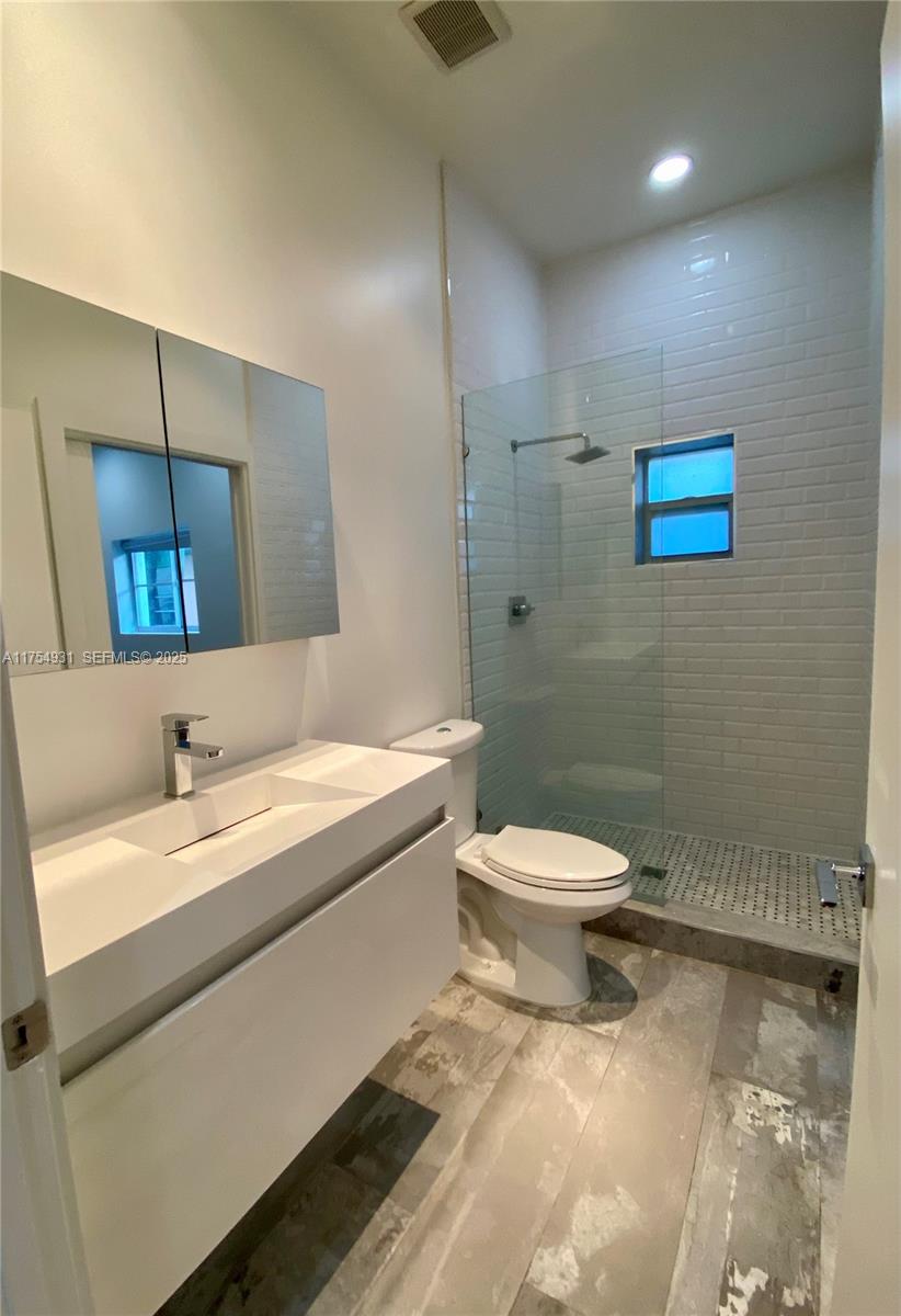 929 Michigan Avenue 5 Property Photo 7