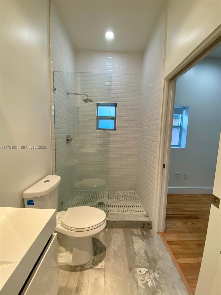 929 Michigan Avenue 5 Property Photo 8