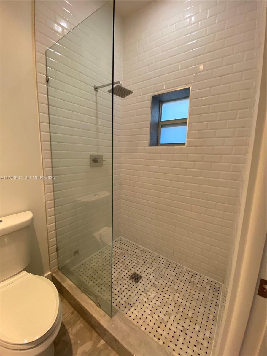 929 Michigan Avenue 5 Property Photo 16