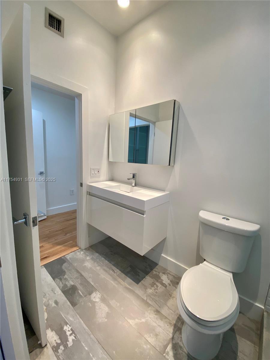 929 Michigan Avenue 5 Property Photo 17