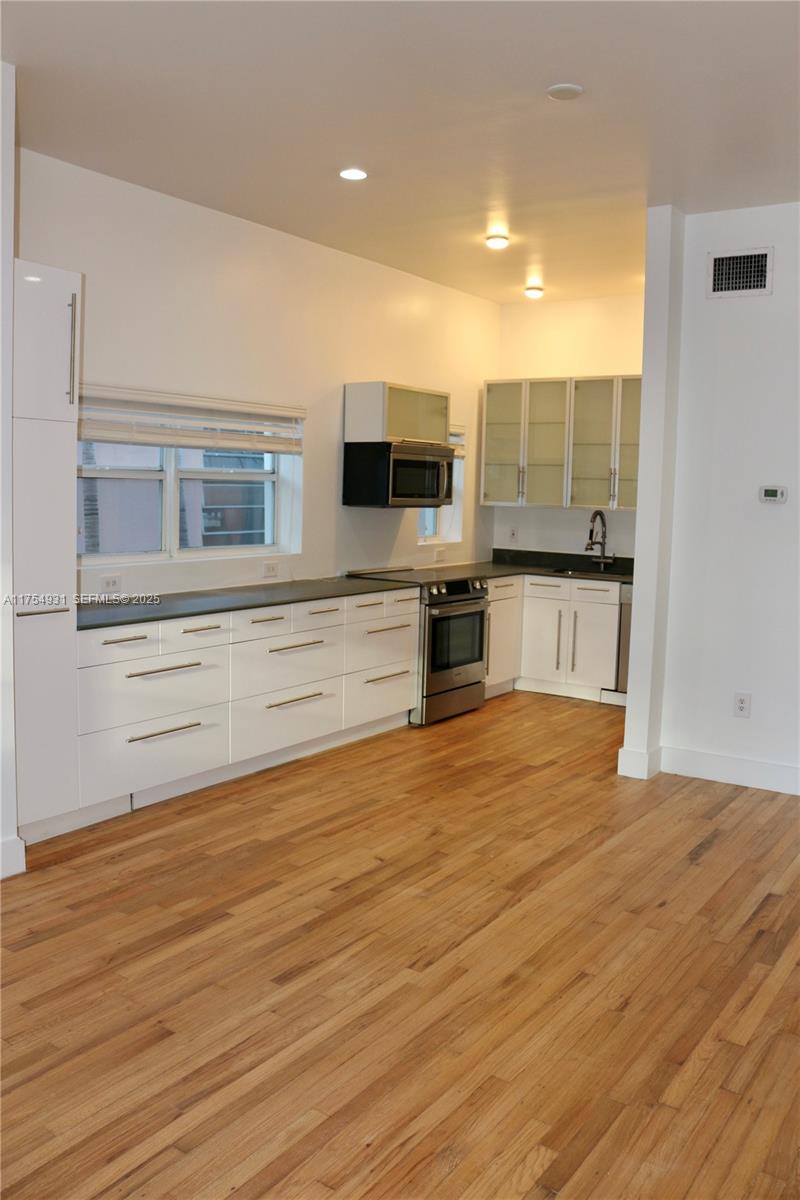929 Michigan Avenue 5 Property Photo 32