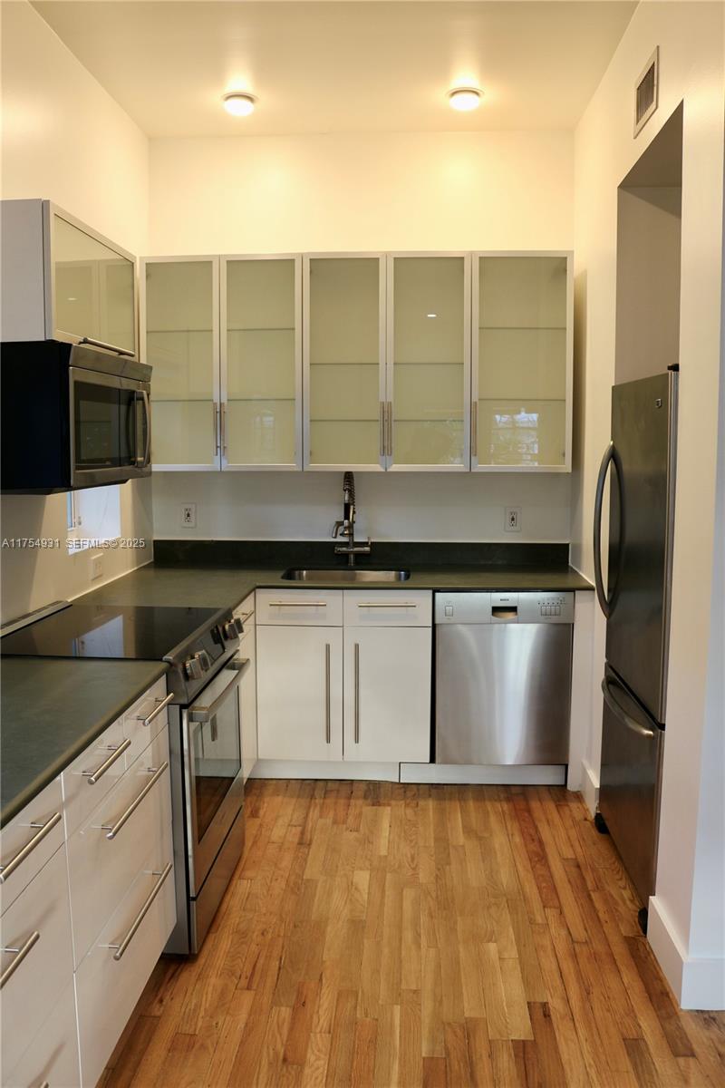 929 Michigan Avenue 5 Property Photo 37